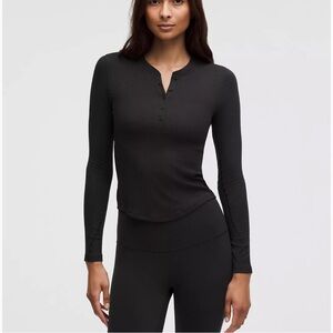 NWT Hold Tight Long-Sleeve Henley Lululemon